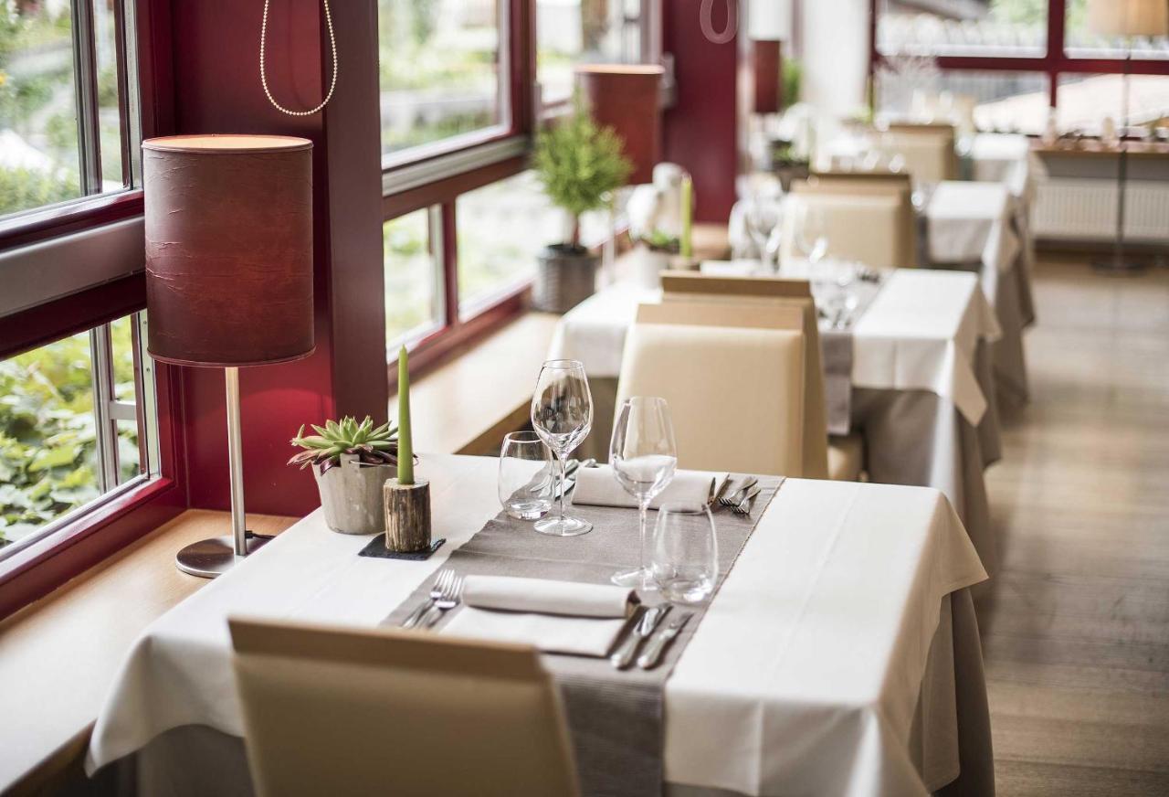 Taubers Unterwirt Aktiv & Vitalhotel Velturno Exteriör bild